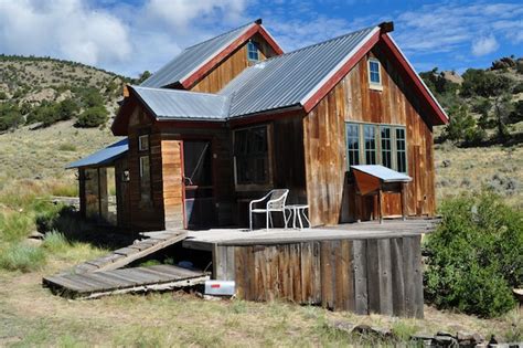 small rustic cabin   acres  colorado  mountain views