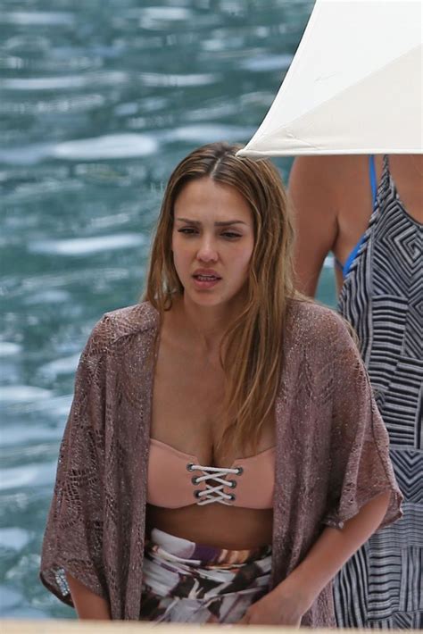 jessica alba sexy the fappening 2014 2020 celebrity photo leaks