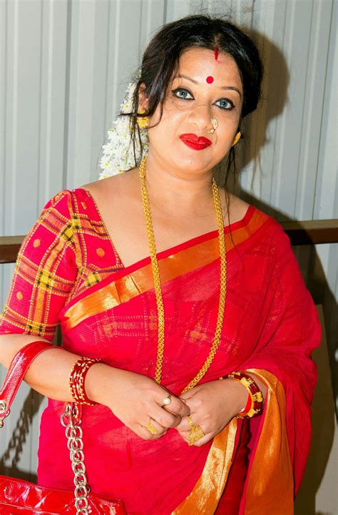 beautiful women over 40 beautiful women pictures indian beauty saree