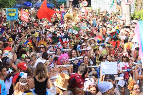 carnaval  veja os melhores blocos de rua  rio  seu estilo lab dicas jornalismo