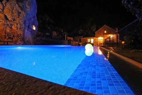 holiday 4 bedroom villa with private pool in mlini near