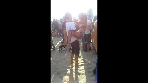 Us Open Drunk Couple Humping During Modest Mouse Youtube