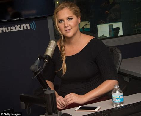 amy schumer says met gala felt like punishment and told beyonce she ll never attend again