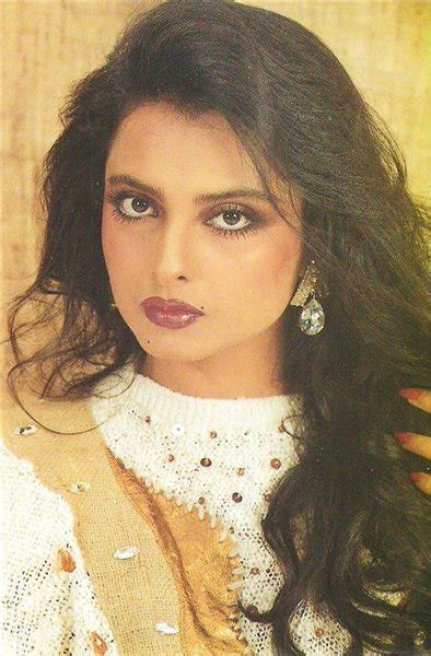 rekha rekha with curly or free hair