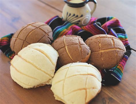 authentic mexican conchas recipe  latina table
