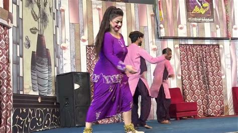 Nida Ch Full Sexy Mujra Dance Sabeena Theatre Faisalabad 2022 Youtube