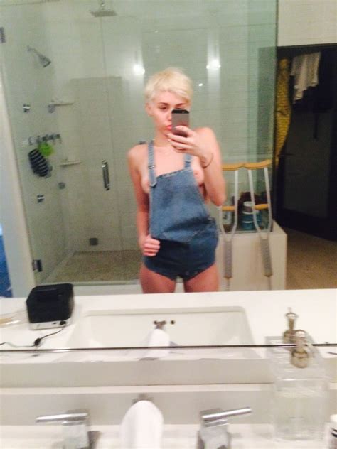 Miley Cyrus Naked Thefappening