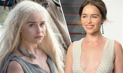 game of thrones emilia clark defends show from sexist