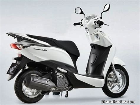 honda  wheelers expected  launch   cc scooter