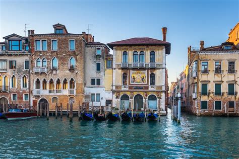 The 7 Best Airbnbs In Venice Italy