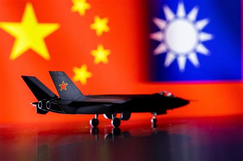 8 Chinese Fighter Jets Crossed Taiwan Straits Median Line Defence Street