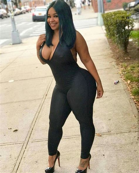 pin by 👑blueph🔥re on her⏳super thick and curvy beautiful black women women voluptuous women