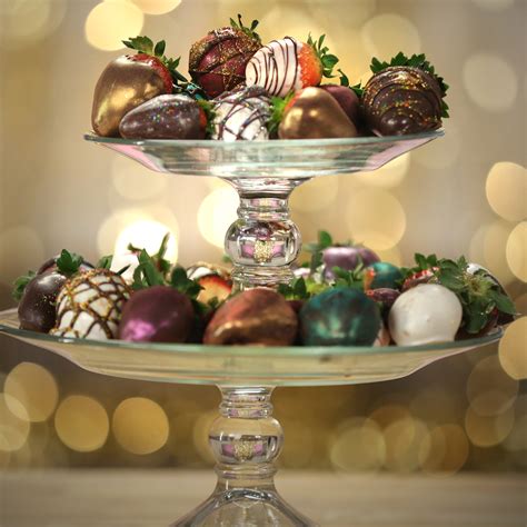 How To Make Chocolate Covered Strawberries Video Popsugar Food