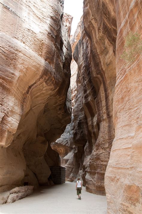 al siq entrance canyon petra jordan al siq entrance  flickr