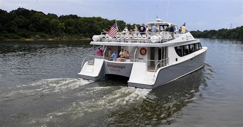 boat built  wetumpka heading   great lakes