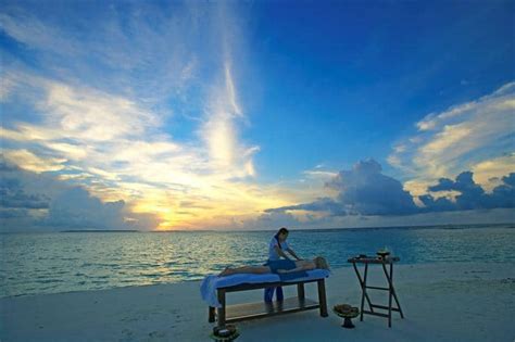 island hideaway  maldives tourism