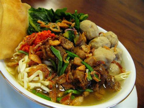 Masakan Khas Nusantara Mie Ayam Spesial Kuah Kental