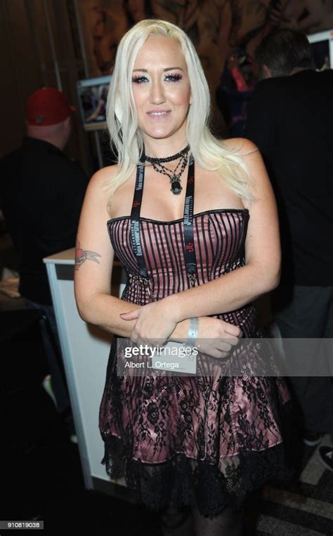 Alana Evans Attends The 2018 Avn Adult Entertainment Expo At The Hard
