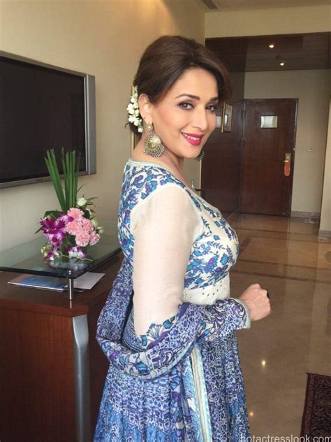 madhuri dixit hot and sexy photos wallpapers biography