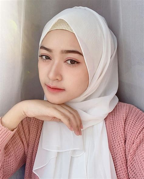 Hijab Pashmina Pakai