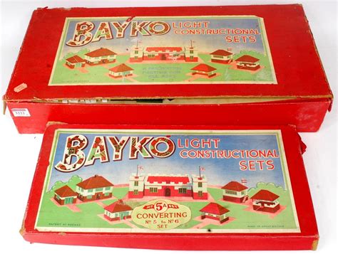 bayko group  include  complete  outfit sold   bayko