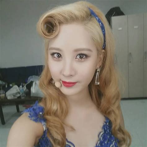 Snsd Seohyun Thanks Fans Through Her Pretty Selfie Wonderful Generation