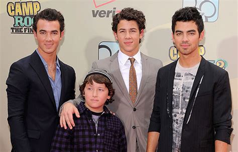 the fourth jonas brother is all grown up and he s super cute girlfriend