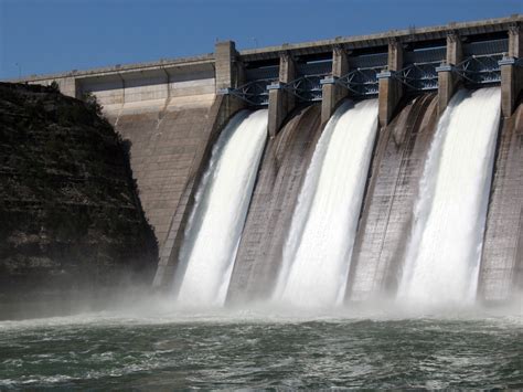 californias hydroelectricity generation  drop   eia  electricity hub