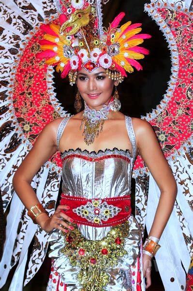 Maria Selena Bersyukur Dapat Dukungan Untuk Miss Universe 2012