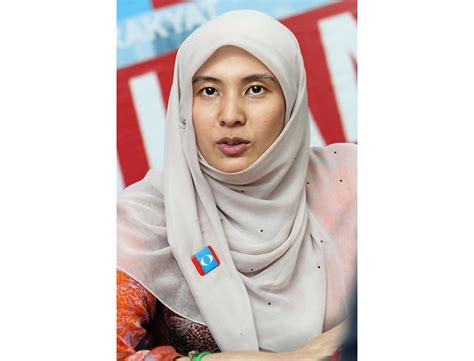 Nurul Izzah Pens Moving Tribute To Her Father The Star