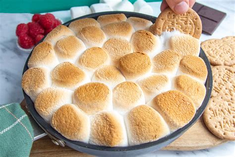 indoors tray  smores baked  ready    minutes