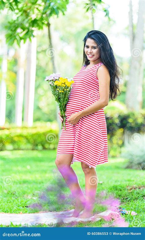Happy Pregnant Woman Picnic In The Park Stock Image Image Of Birth