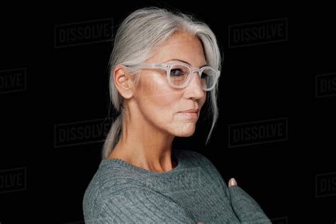 Image Result For Pretty Grey Hair Ladies With Glasses Graue Haare