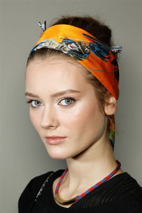 wear  head scarf popsugar beauty
