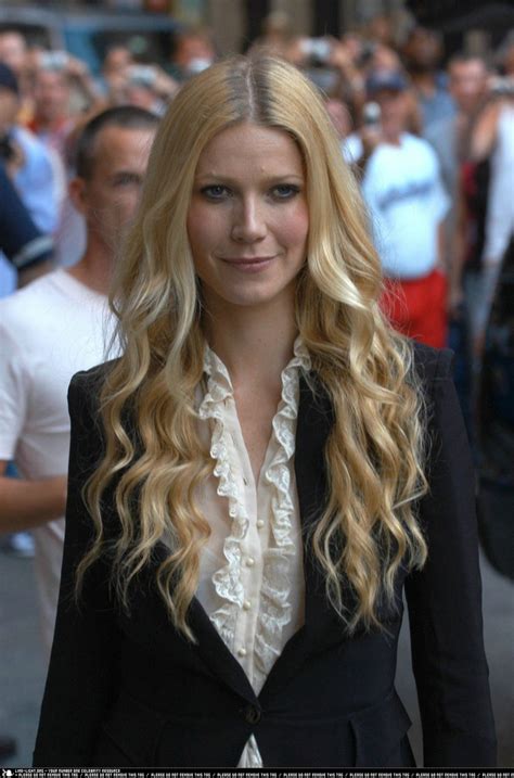 548 best images about gwyneth paltrow on pinterest brad pitt great expectations and gwyneth