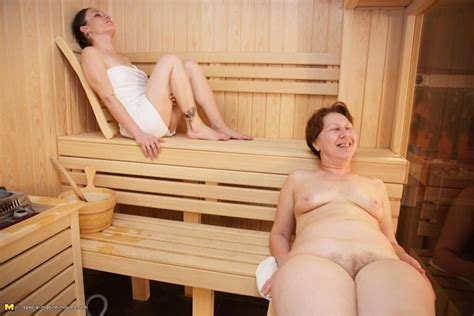 take a peek at these lovely mature ladies at the sauna pichunter