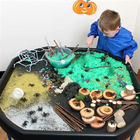 halloween tuff tray halloween teaching tuff tray autumn crafts