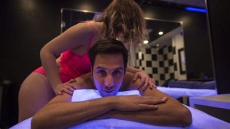 montreal erotic massage parlours flourishing despite anti prostitution law cbc news