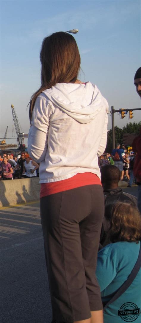 yoga pants candid 1 voyeur videos