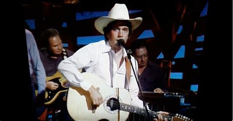 george strait flaunts his sexy side in this classic performance rare