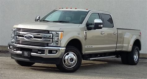 test drive  ford   super duty lariat crew cab  daily