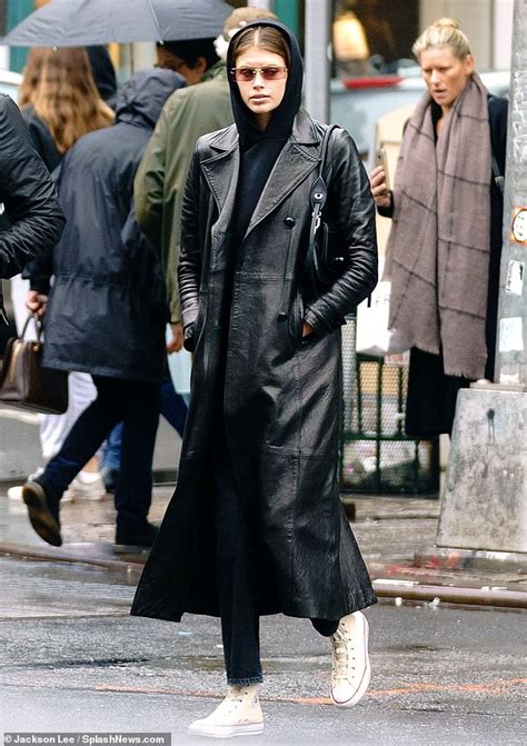 Best Shoes To Wear With Leather Trench Coat For A