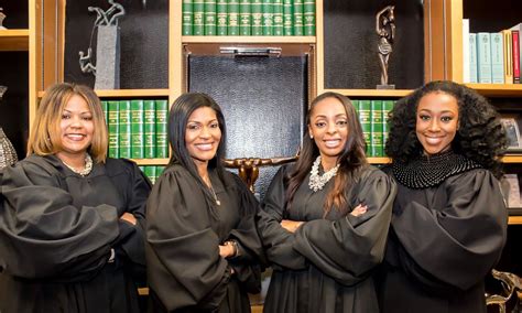 4 black female judges use their courtrooms to break the school to