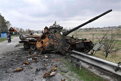 Ukrainian Army Has Destroyed More Than 1 000 Russian Tanks Zelensky Says