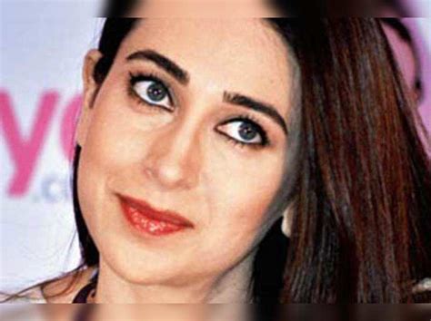 Karishma Kapoor Says No To Intimate Scenes Hindi Movie News Times