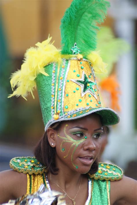 carnaval kralendijk bonaire bonaire carnaval festival captain hat