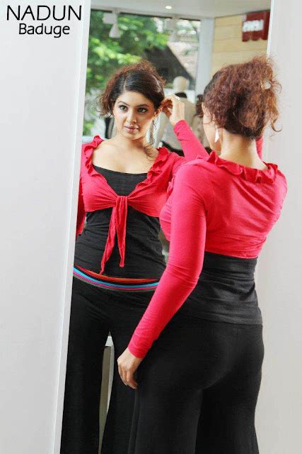 Sri Lankan Top Actress Dulani Anuradha New Photo