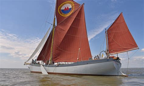 thames sailing barge classic sailor