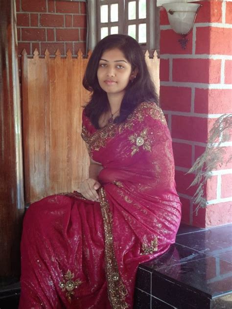 31 Indian Housewife S And Girls In Saree Pictures Gallery Part 2 Hd