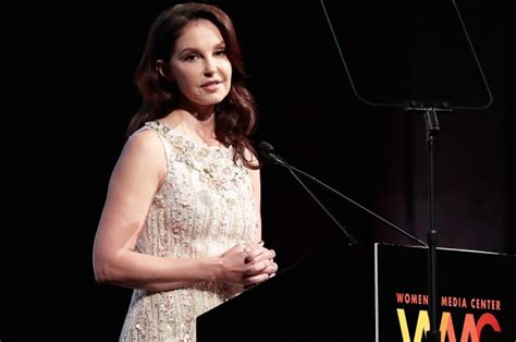 ashley judd ‘tipping point on sexual harassment is here